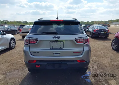 2022 Jeep Compass Trailhawk 4X4 from USA, damaged, VIN 3C4NJDDB1NT189452